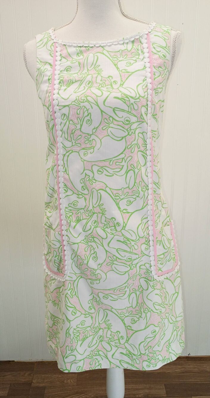 Lilly Pulitzer Derby Day dress. Frog pattern. Size 2